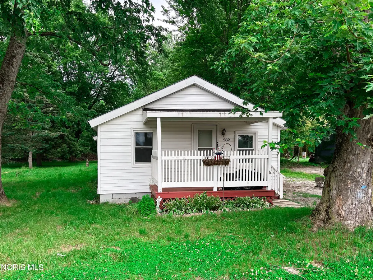 282 Charlotte Street, Tiffin, OH 44883 - #1