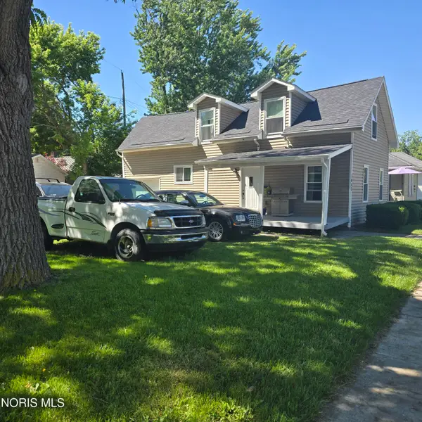 1043 S Clinton Street, Defiance, OH 43512
