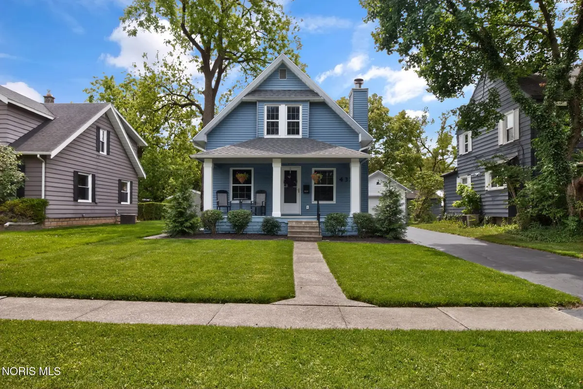 432 E 5th Street, Perrysburg, OH 43551 - #1