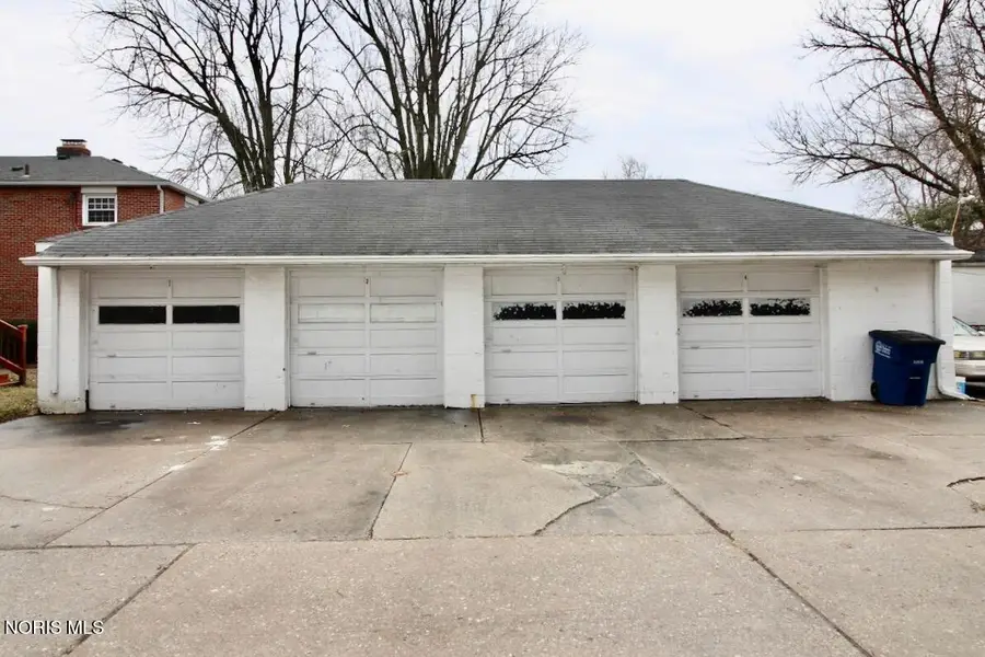 2055 Tremainsville Road, Toledo, OH 43613 - #2