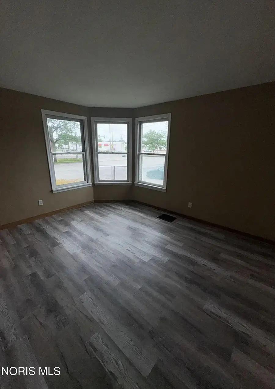 818 Phillips Avenue, Toledo, OH 43612 - #3