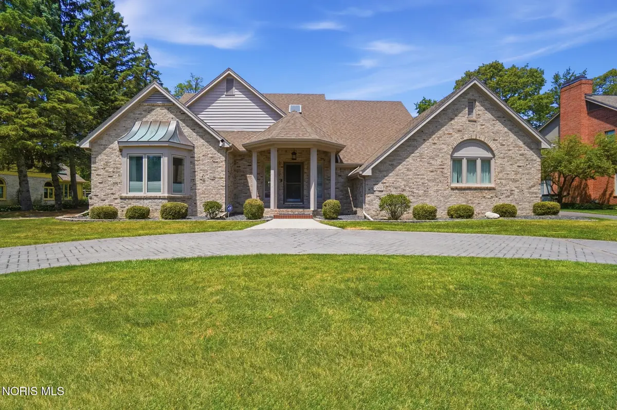7202 Oak Hill Drive, Sylvania, OH 43560 - #1