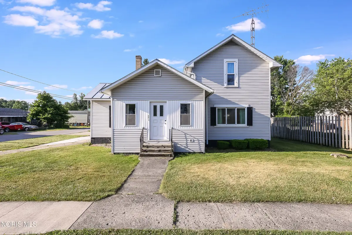 206 E Main Street, Fayette, OH 43521 - #1
