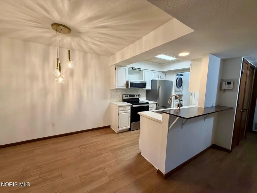 5713 Tibaron Lane #Apt 104, Toledo, OH 43615 - #3