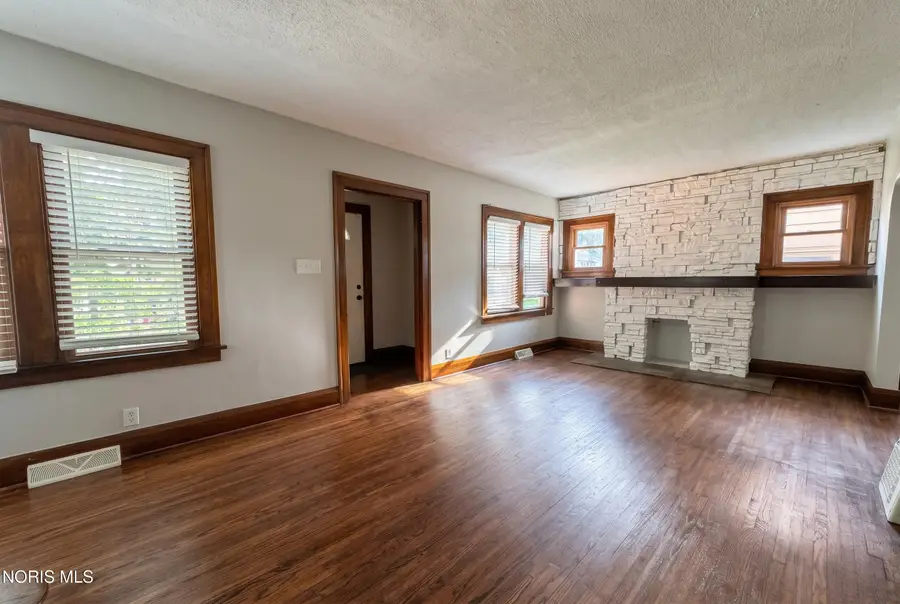 2526 Portsmouth Avenue, Toledo, OH 43613 - #2