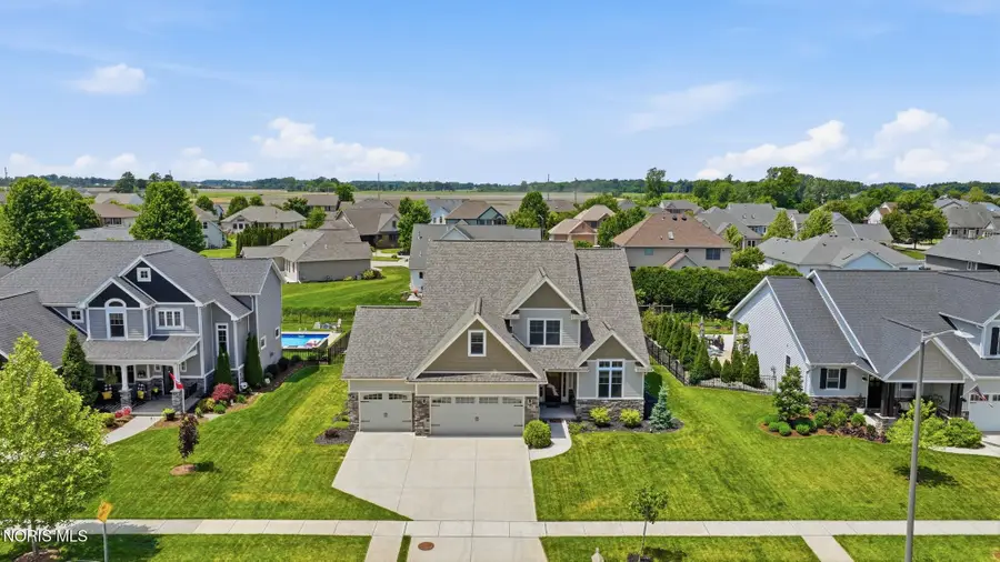 973 Heather Court, Bowling Green, OH 43402 - #2