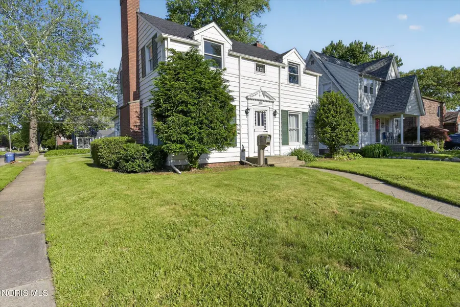 2901 Powhattan Parkway, Toledo, OH 43606 - #2