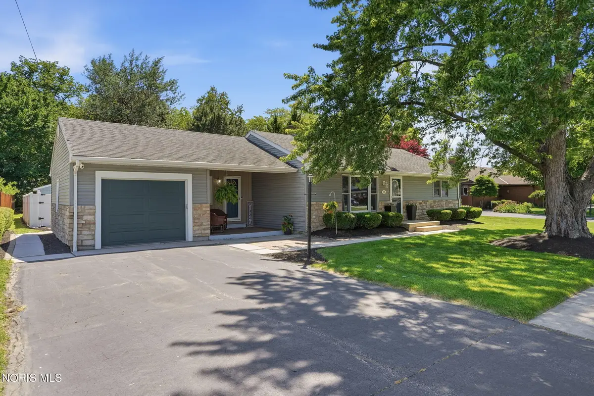 219 W Hobart Avenue, Findlay, OH 45840 - #1