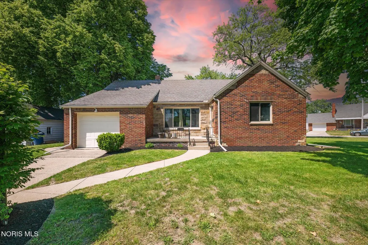 2340 Victory Avenue, Toledo, OH 43607 - #1