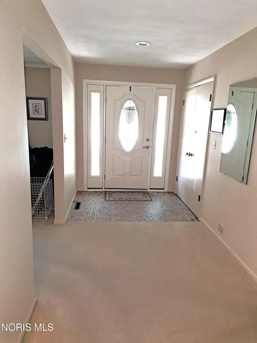 300 Mohican Road, Findlay, OH 45840 - #2