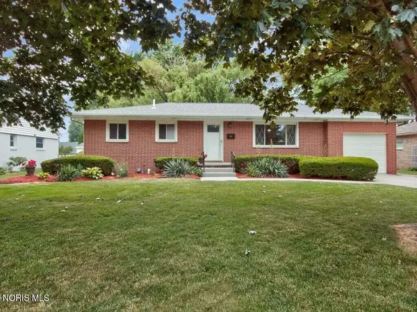 2917 Shoreland Avenue, Toledo, OH 43611