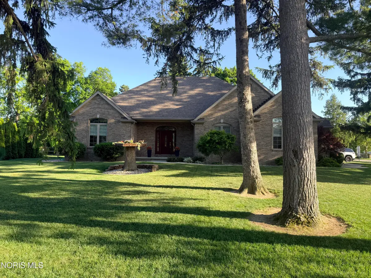 891 Elk Ridge Road, Northwood, OH 43619 - #1