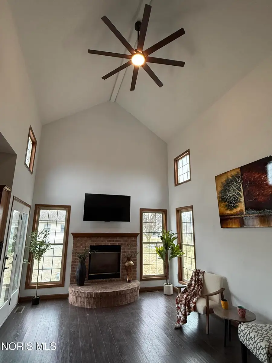 1302 Wedgewood Drive, Fostoria, OH 44830 - #2