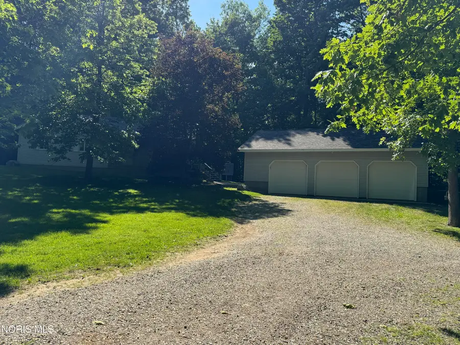 517 Seneca Drive, Montpelier, OH 43543 - #2