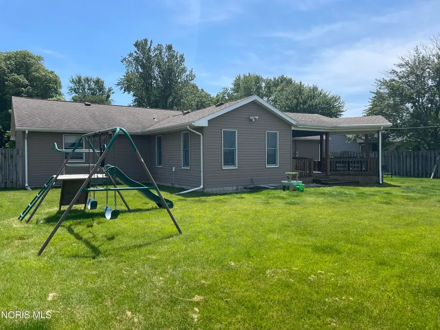 332 Hillshafer Drive, Findlay, OH 45840 - #2