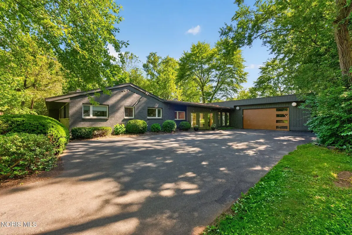 4232 Vineyard Road, Toledo, OH 43623 - #1