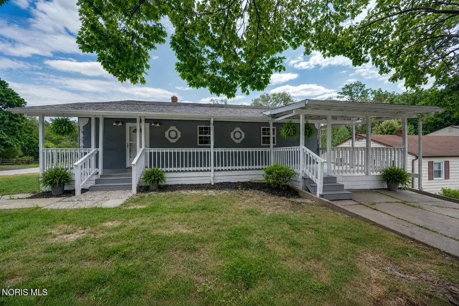 402 W 2nd Street, Perrysburg, OH 43551 - #2