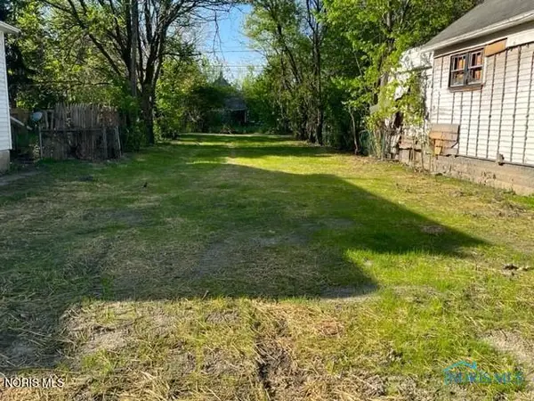 39 E Streicher Street, Toledo, OH 43608