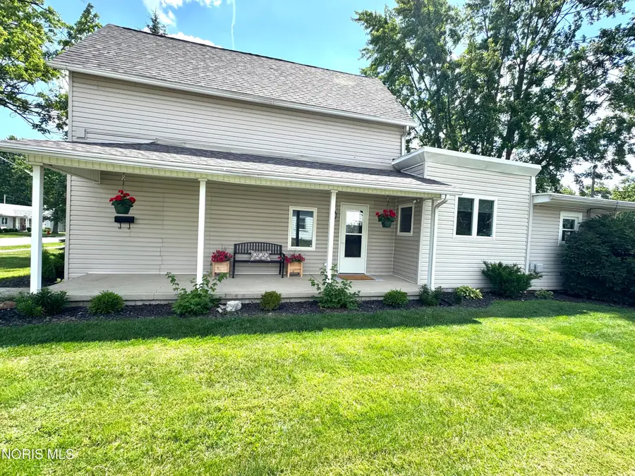 205 E Wallace Street, Findlay, OH 45840 - #2