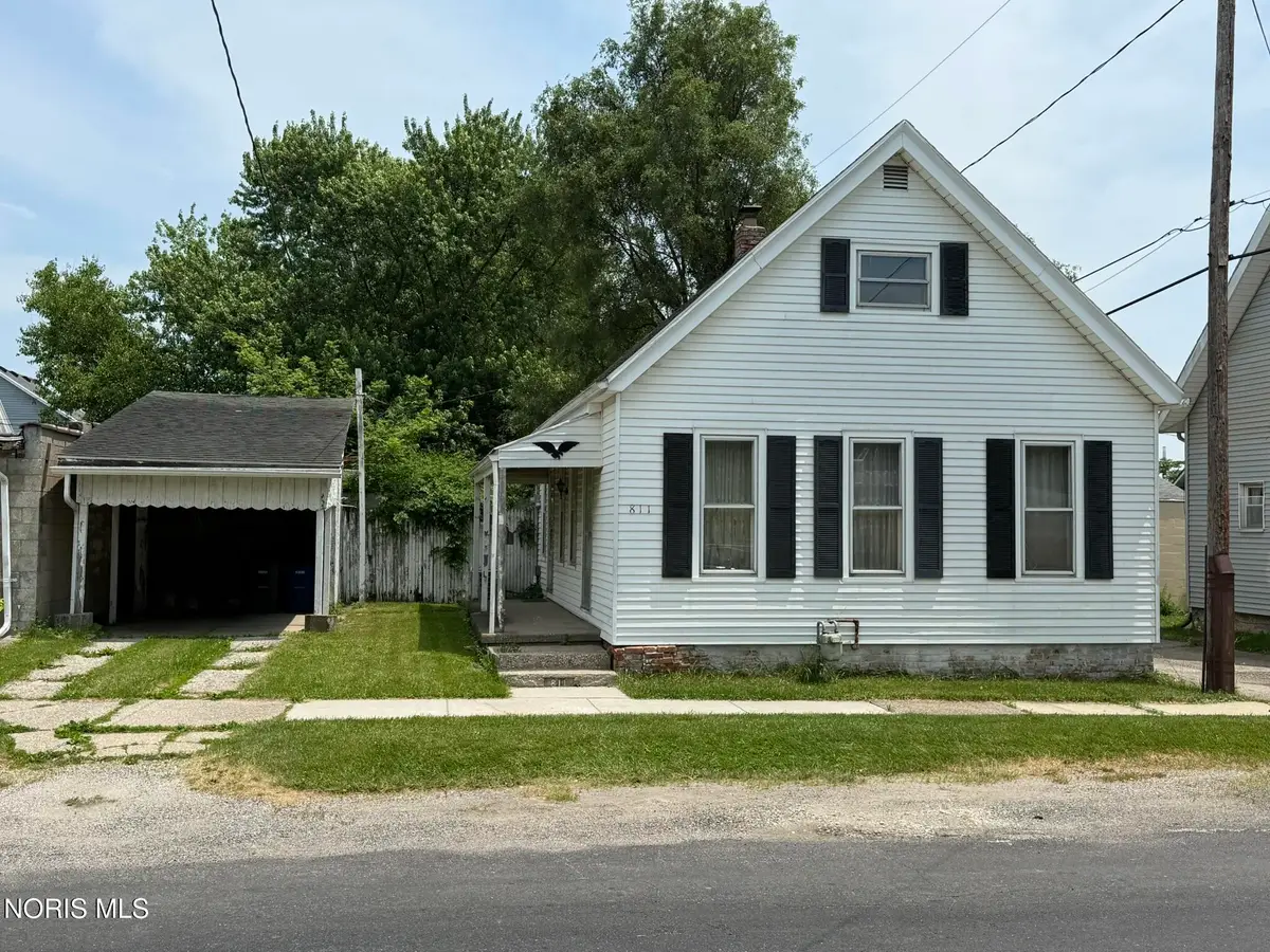 811 Willard Street, Toledo, OH 43605 - #1