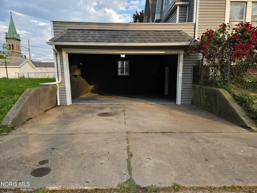 401 Platt Street, Toledo, OH 43605 - #3