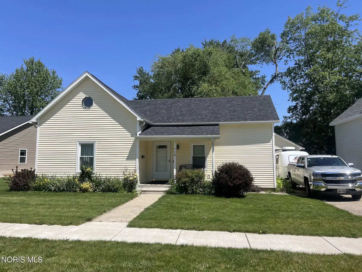 718 Park Street, Napoleon, OH 43545 - #1
