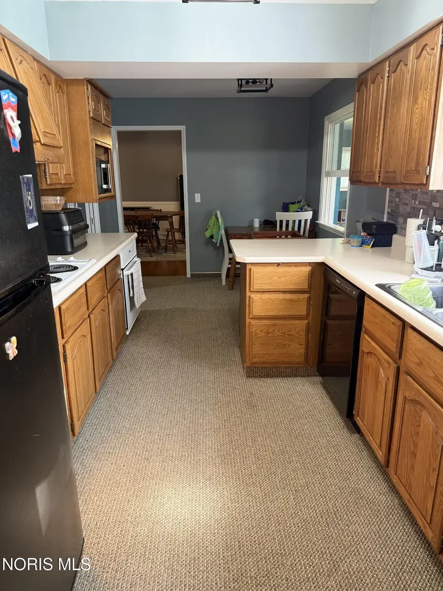 601 Winterberry Drive, Findlay, OH 45840 - #3