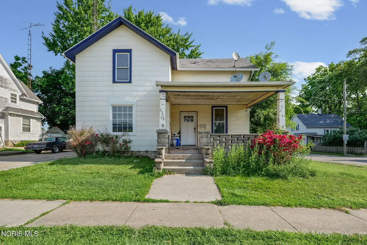 1302 Napoleon Street, Fremont, OH 43420 - #1