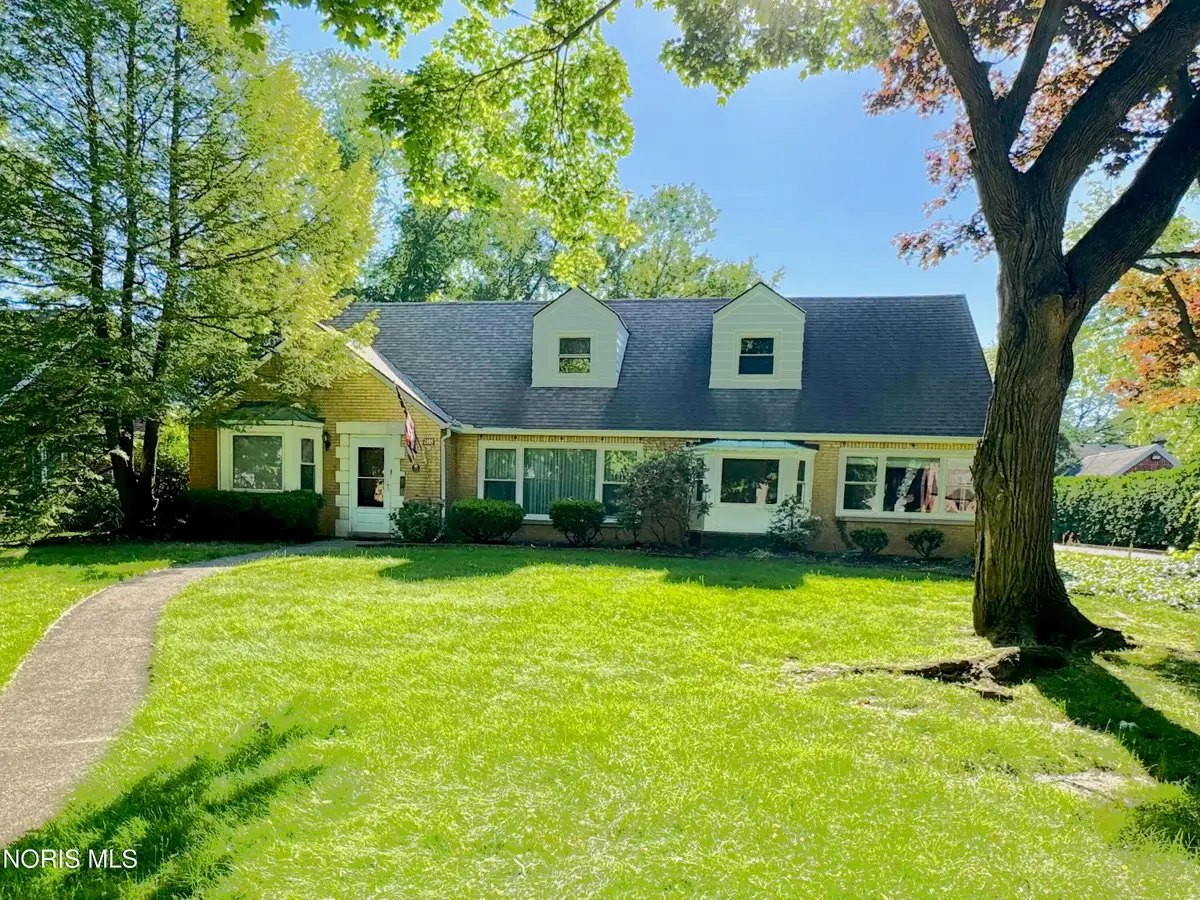 2806 Meadowwood Drive, Toledo, OH 43606 - #1