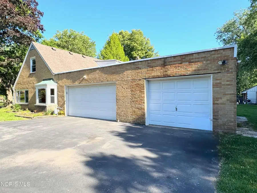 2806 Meadowwood Drive, Toledo, OH 43606 - #3