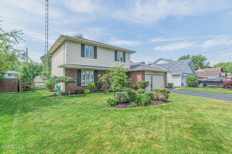 6435 Antoinette Lane, Maumee, OH 43537 - #2