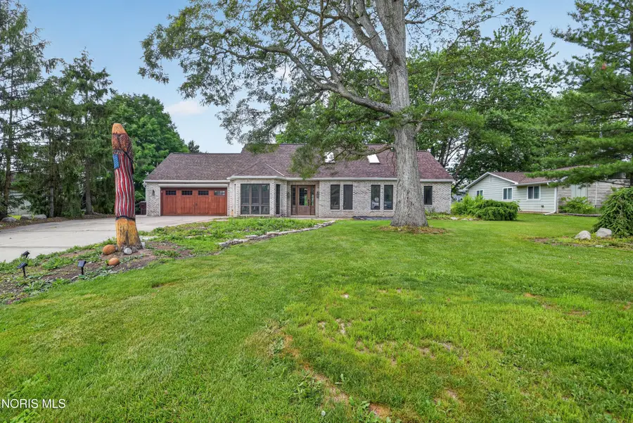 207 Lakeview Drive, Bryan, OH 43506 - #3