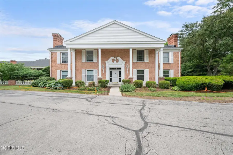 5679 Monroe Street #119, Sylvania, OH 43560 - #2