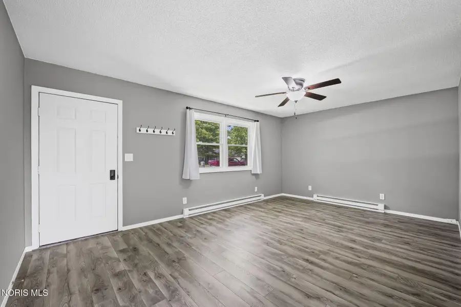 204 Wabash Avenue, North Baltimore, OH 45872 - #3