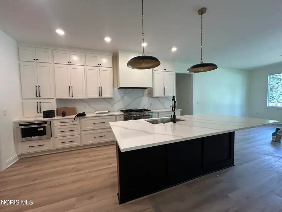 2277 Big Hickory Run, Sylvania, OH 43560 - #2