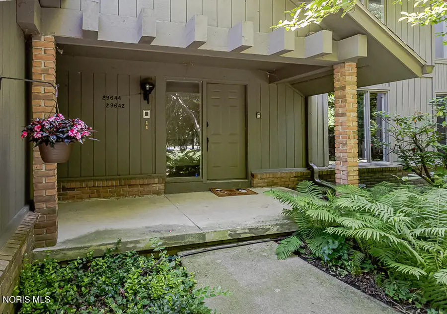 29642 E River Road, Perrysburg, OH 43551 - #3