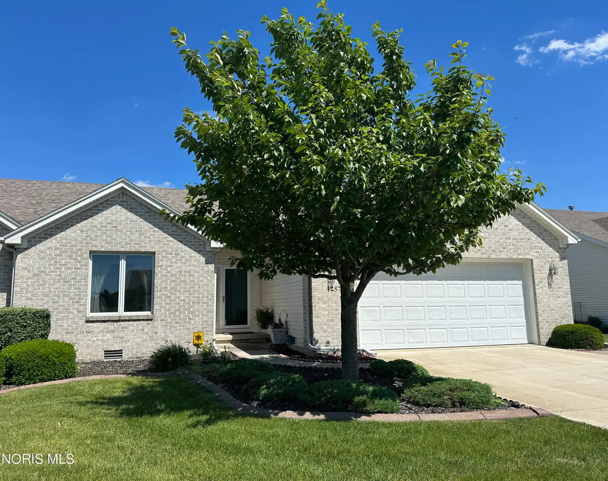 4257 E Waterbend Drive, Maumee, OH 43537 - #1