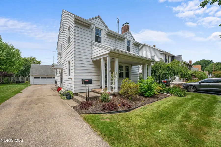 620 Grasser Street, Oregon, OH 43616 - #2