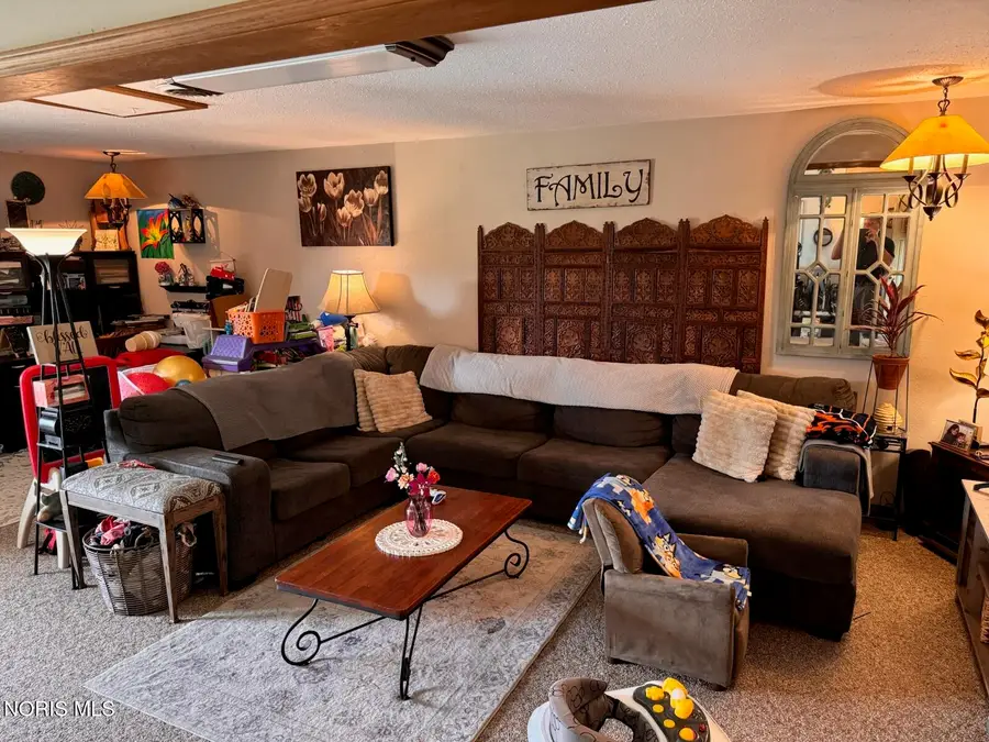 607 Olive Drive, Bryan, OH 43506 - #2