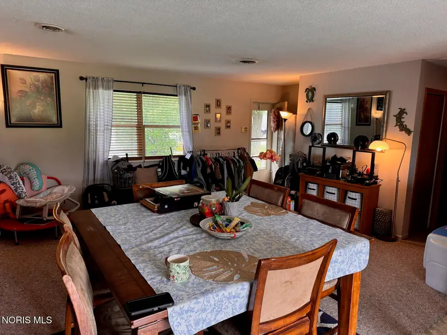 607 Olive Drive, Bryan, OH 43506 - #3