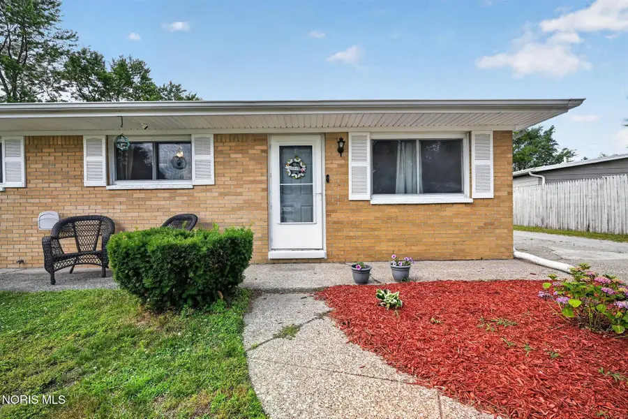 6528 Lincoln Green Road, Holland, OH 43528 - #3
