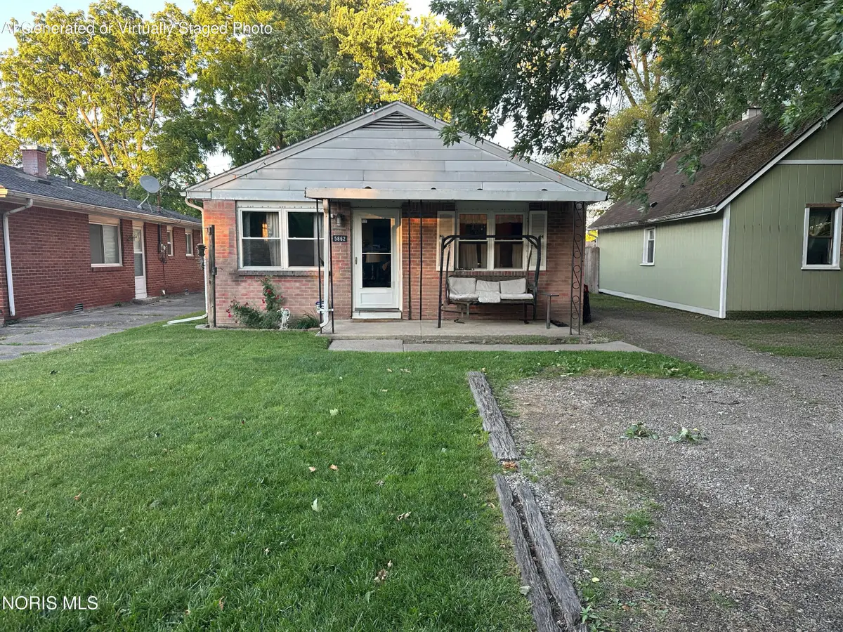 5862 Curson Drive, Toledo, OH 43612 - #1