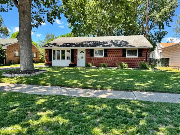 410 Danesmoor Road, Holland, OH 43528