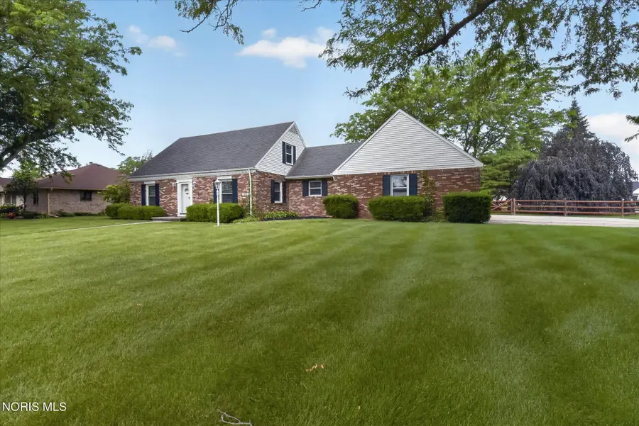 1524 Red Bud Drive, Northwood, OH 43619 - #2