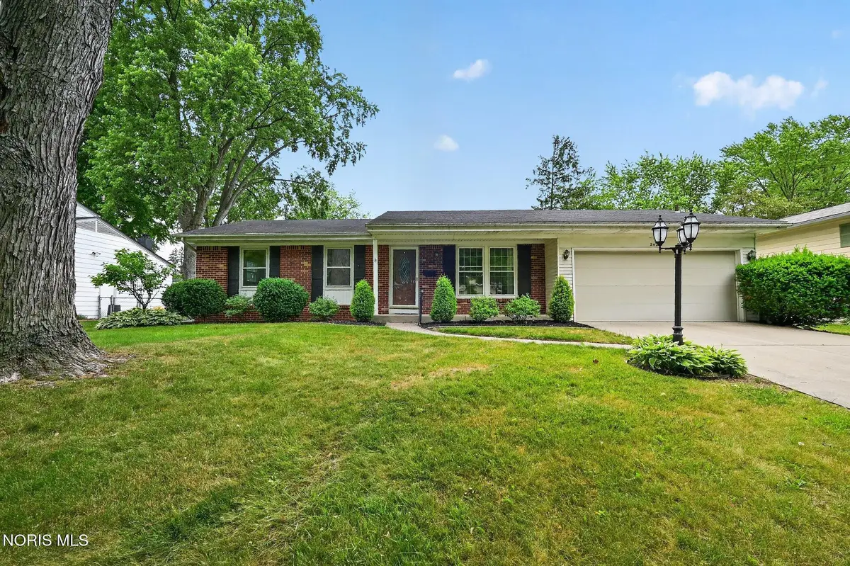 2420 Country Squire Lane, Toledo, OH 43615 - #1