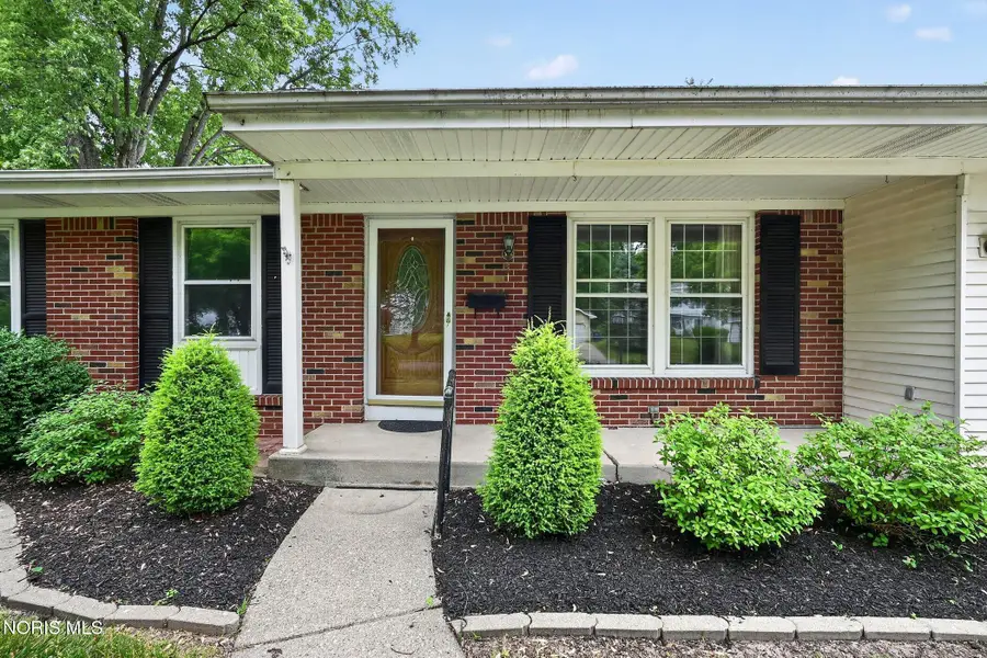 2420 Country Squire Lane, Toledo, OH 43615 - #2
