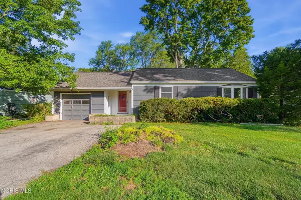 544 Clarion Avenue, Holland, OH 43528