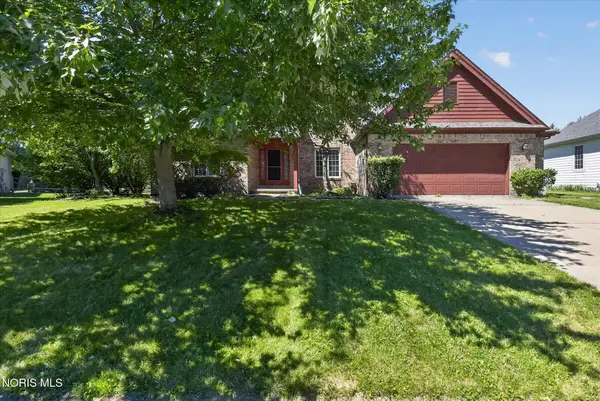 6062 Wood Drive, Waterville, OH 43566