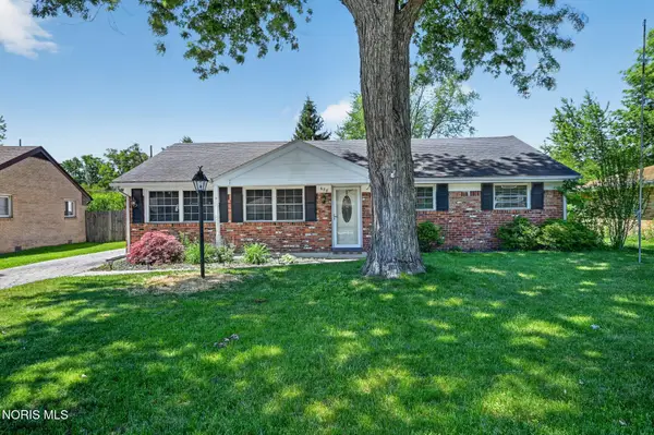 608 Diana Drive, Holland, OH 43528
