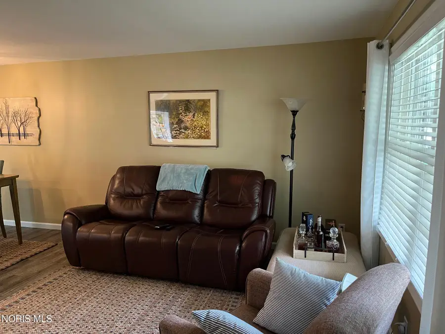 3060 Villa Drive, Toledo, OH 43614 - #2